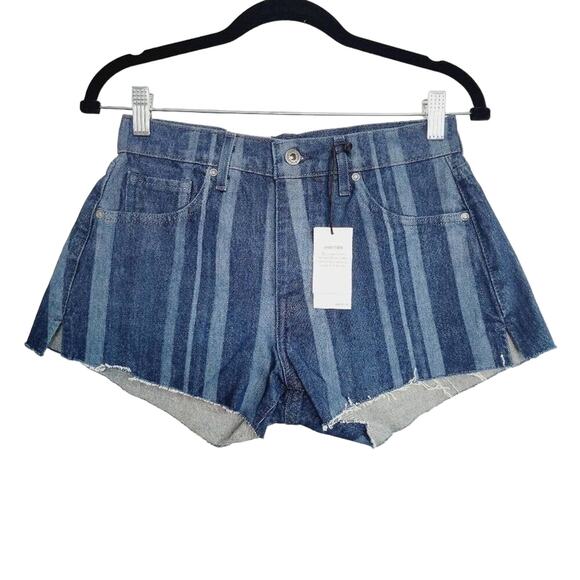 Levi's Denim Booty Shorts Womens Size 26 Laser Striped High Rise Raw Hem NEW - Picture 1 of 16